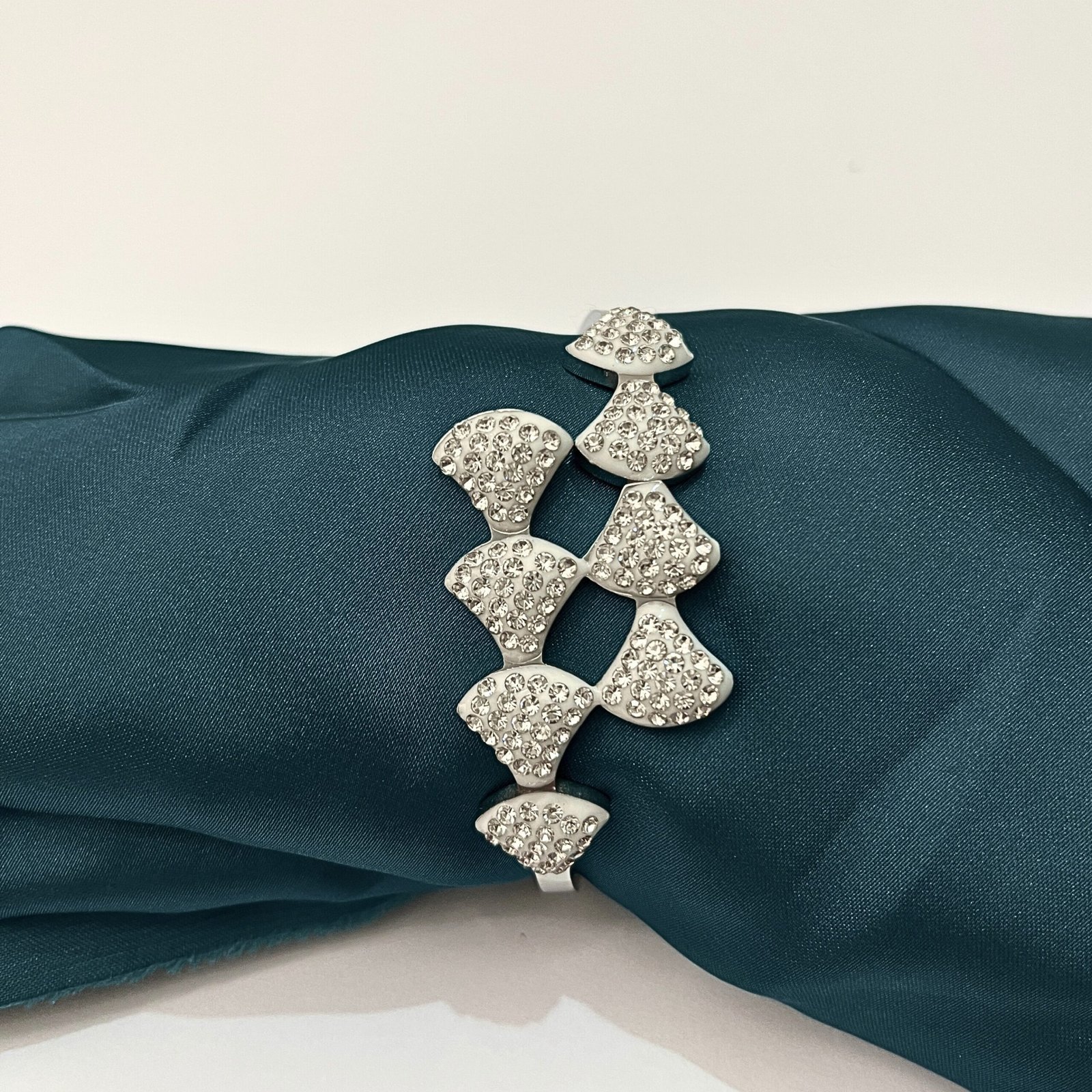 Heart Cluster Bracelet - Image 5